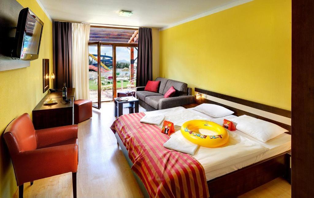 Wellness Hotel Besenova Exterior photo